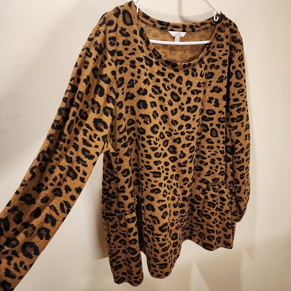 Terra & SKY Leopard Plus Size Casual Blouse 2X - Picture 4 of 11